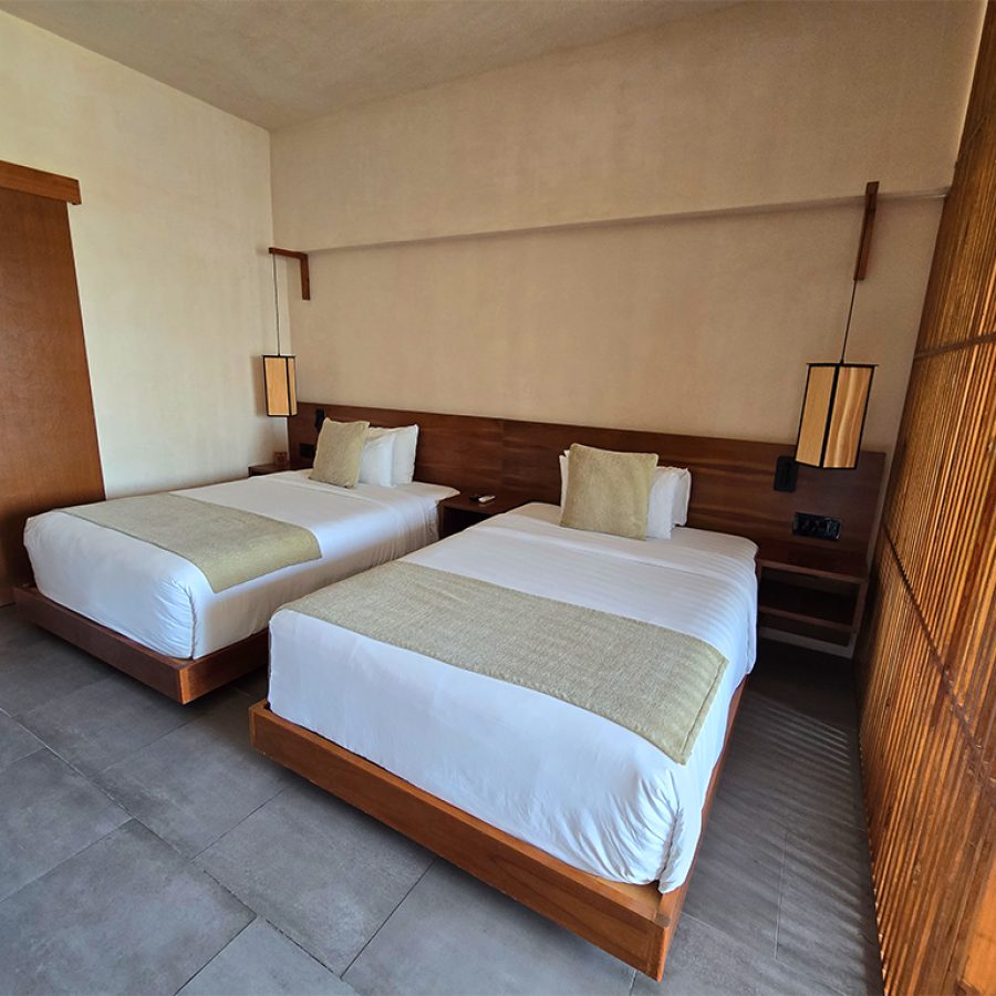 0_0005_Junior Suite Two Double Beds I 03